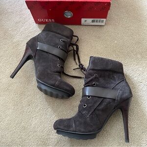 *NEW* Guess Brown Suede Booties - size 5